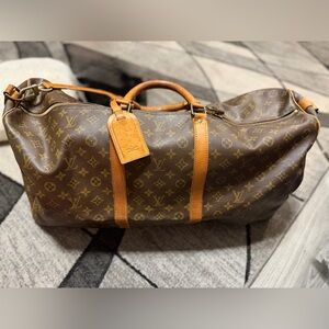 Authentic Louis Vuitton Monogram Bandouliere Keepall 60 Travel Duffle w/ Strap